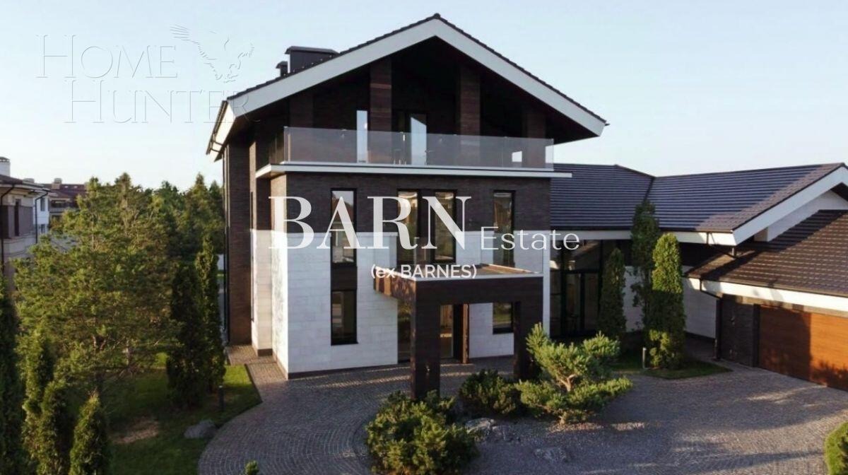 3-этажный коттедж 1 770 м² без отделки
