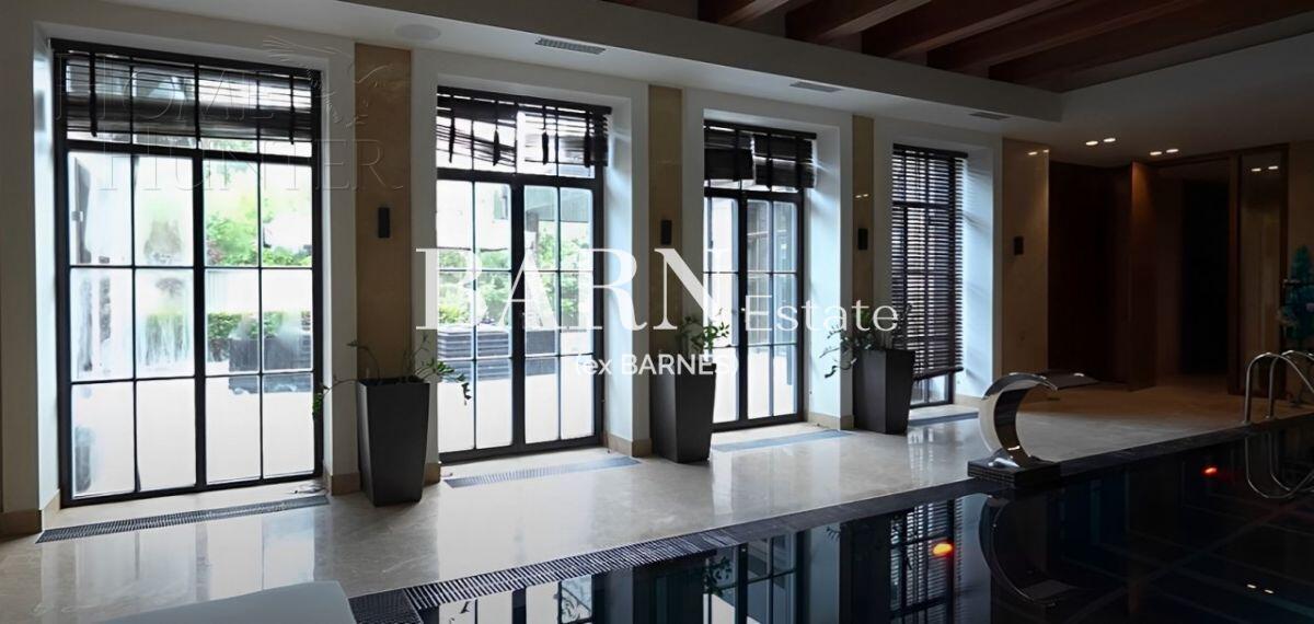 3-этажный коттедж 1 150 м² с отделкой