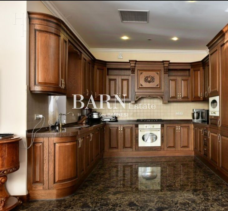 2-этажный коттедж 1 500 м² с отделкой