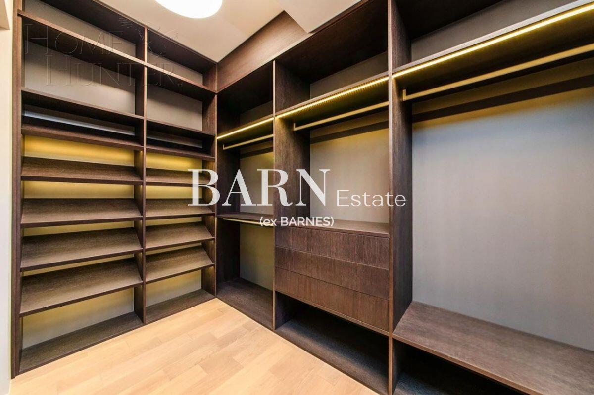 2-этажный коттедж 320 м² с отделкой