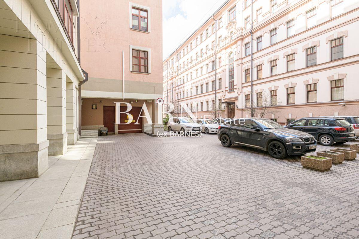 5-КОМН. КВАРТИРА С ОТДЕЛКОЙ 187.8 М² НА 4 ЭТАЖЕ