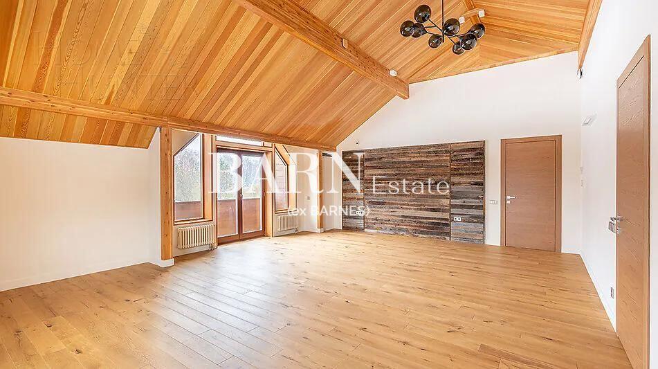 3-этажный коттедж 600 м² с отделкой