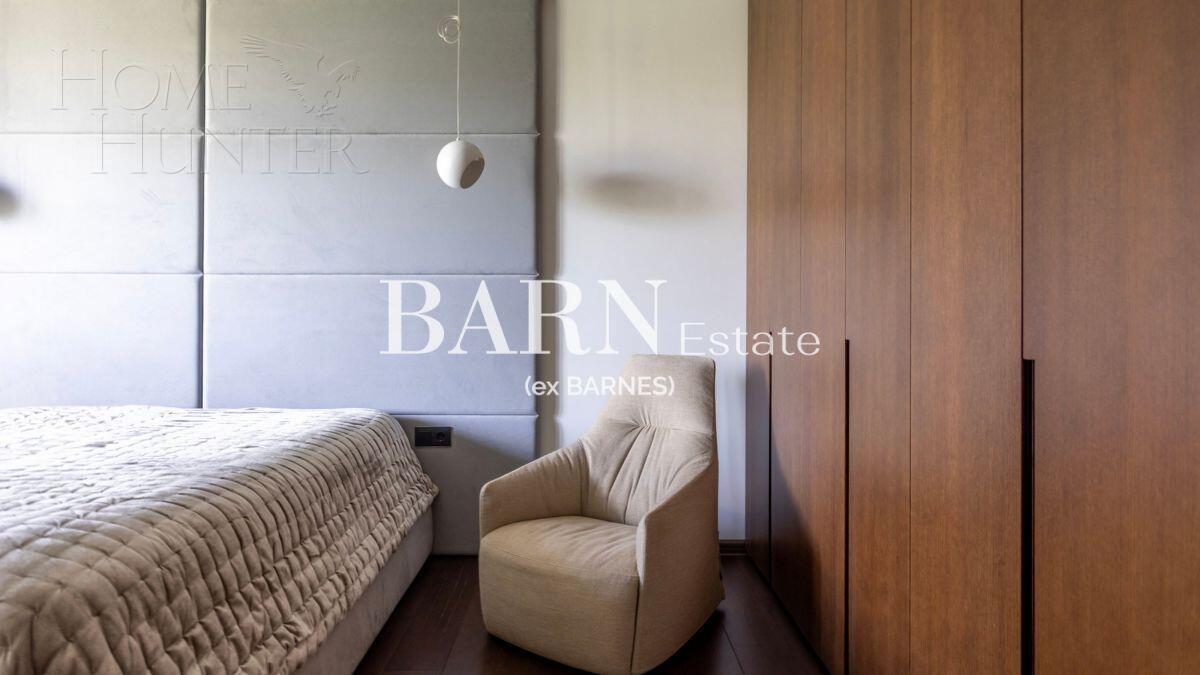 3-этажный коттедж 550 м² с отделкой