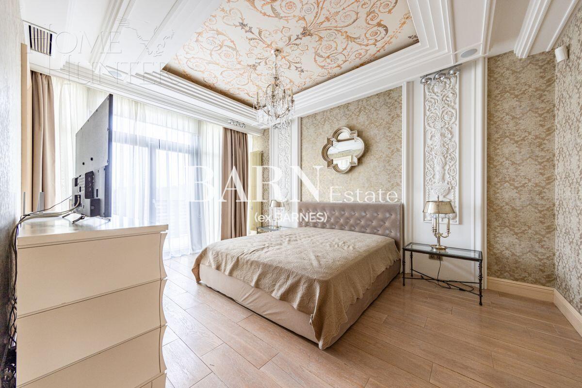 3-этажный таунхаус 430 м² с отделкой