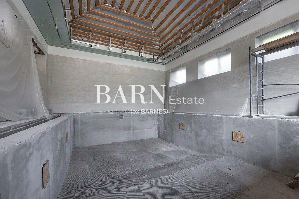 2-этажный коттедж 750 м² без отделки
