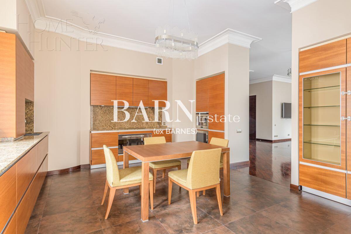 5-КОМН. КВАРТИРА С ОТДЕЛКОЙ 187.8 М² НА 4 ЭТАЖЕ