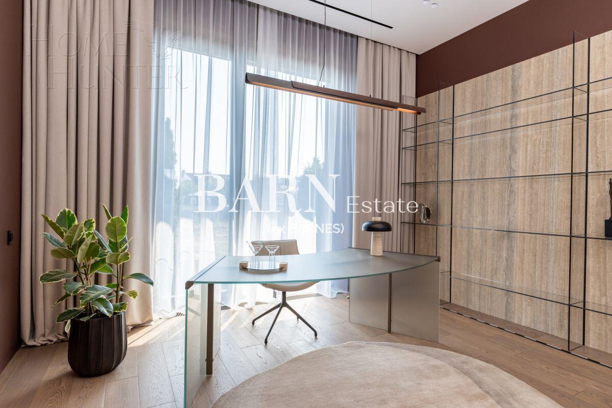 2-этажный коттедж 1 150 м² с отделкой