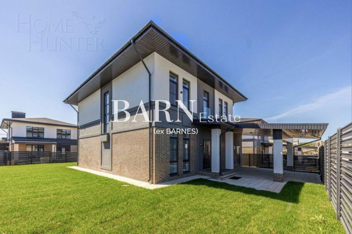 2-этажный коттедж 240 м² с отделкой