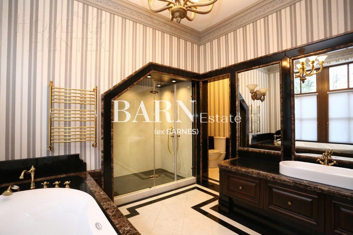 2-этажный коттедж 2 164 м² с отделкой