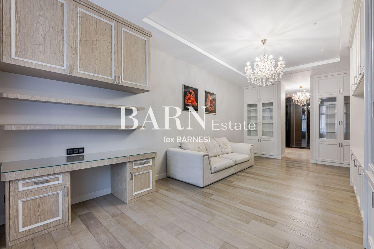 4-КОМН. КВАРТИРА С ОТДЕЛКОЙ 238 М² НА 2 ЭТАЖЕ