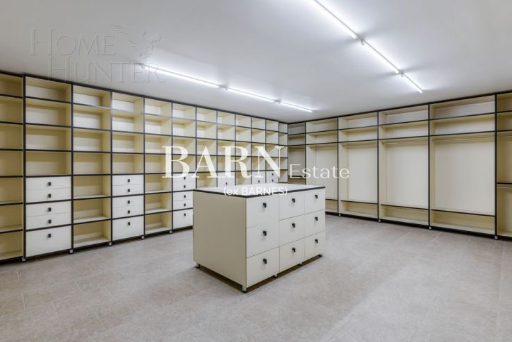 2-этажный коттедж 990 м² с отделкой