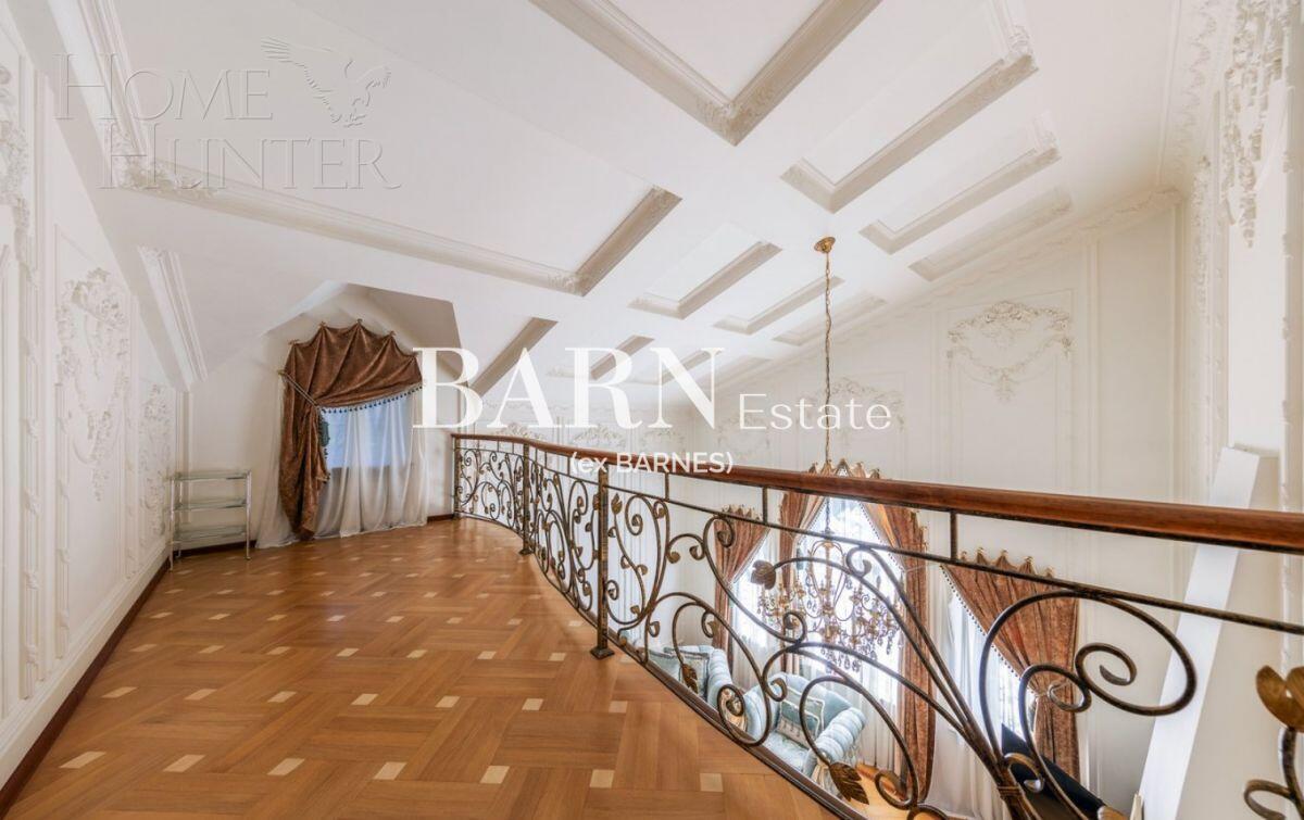 4-этажный коттедж 750 м² с отделкой
