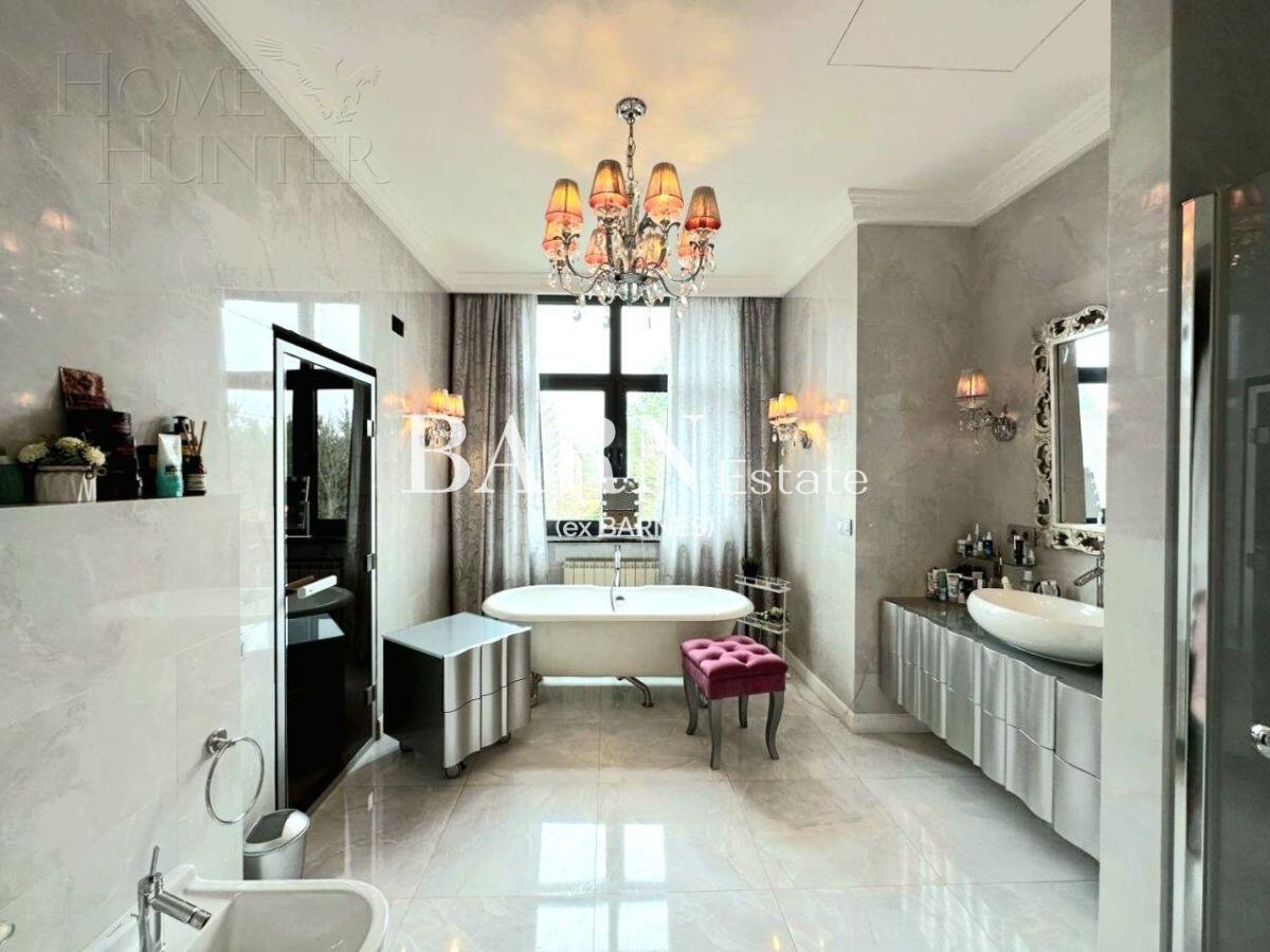 2-этажный коттедж 900 м² с отделкой