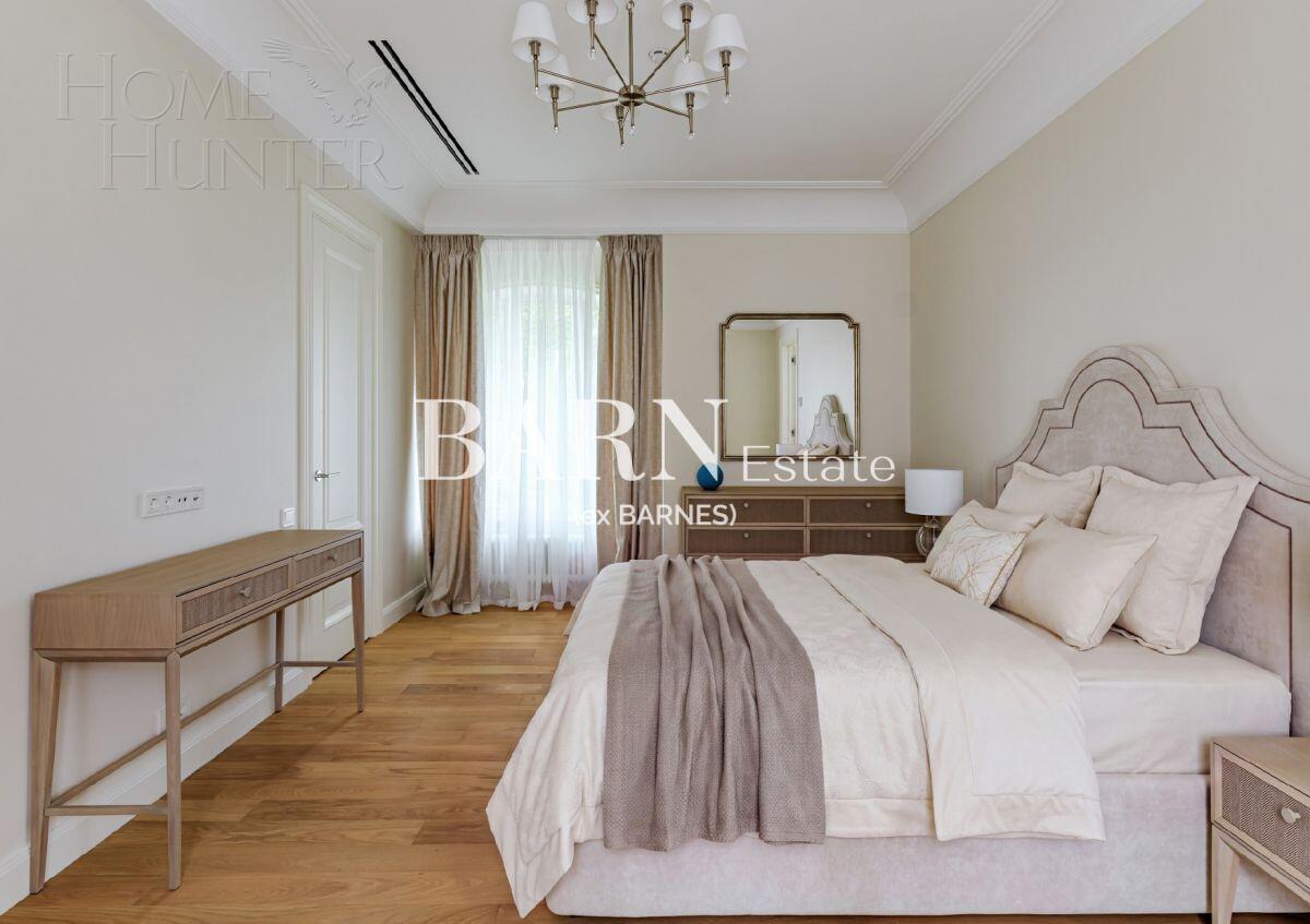 2-этажный коттедж 1 350 м² с отделкой