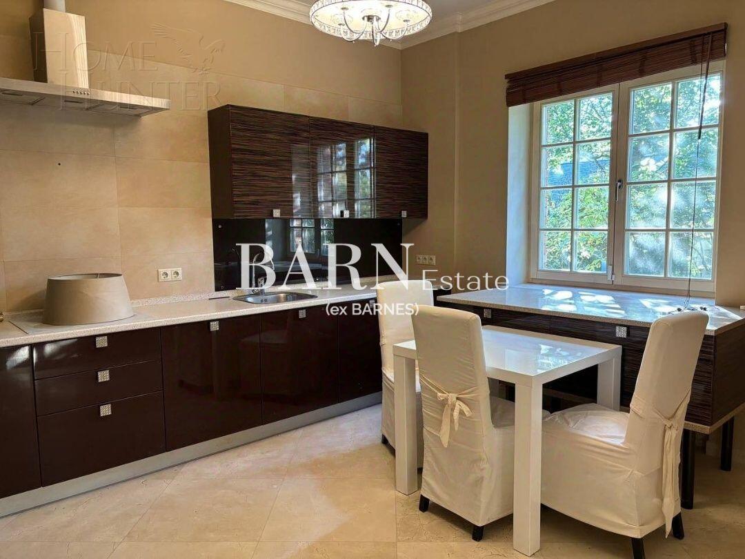 2-этажный коттедж 550 м² с отделкой