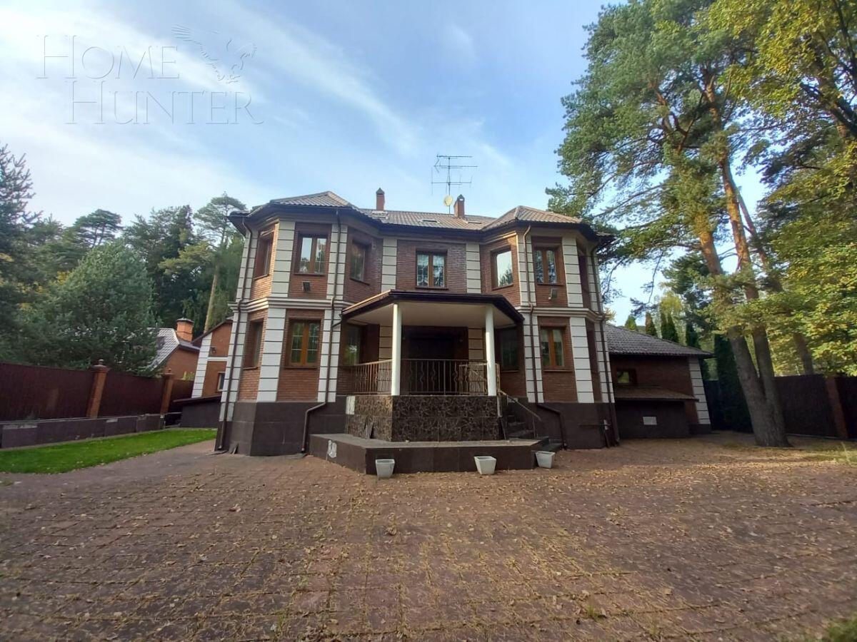 2-этажный коттедж 600 м² с отделкой