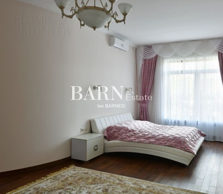 2-этажный коттедж 1 500 м² с отделкой