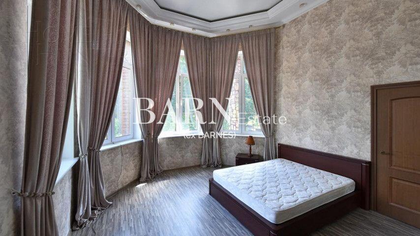 2-этажный коттедж 1 500 м² с отделкой