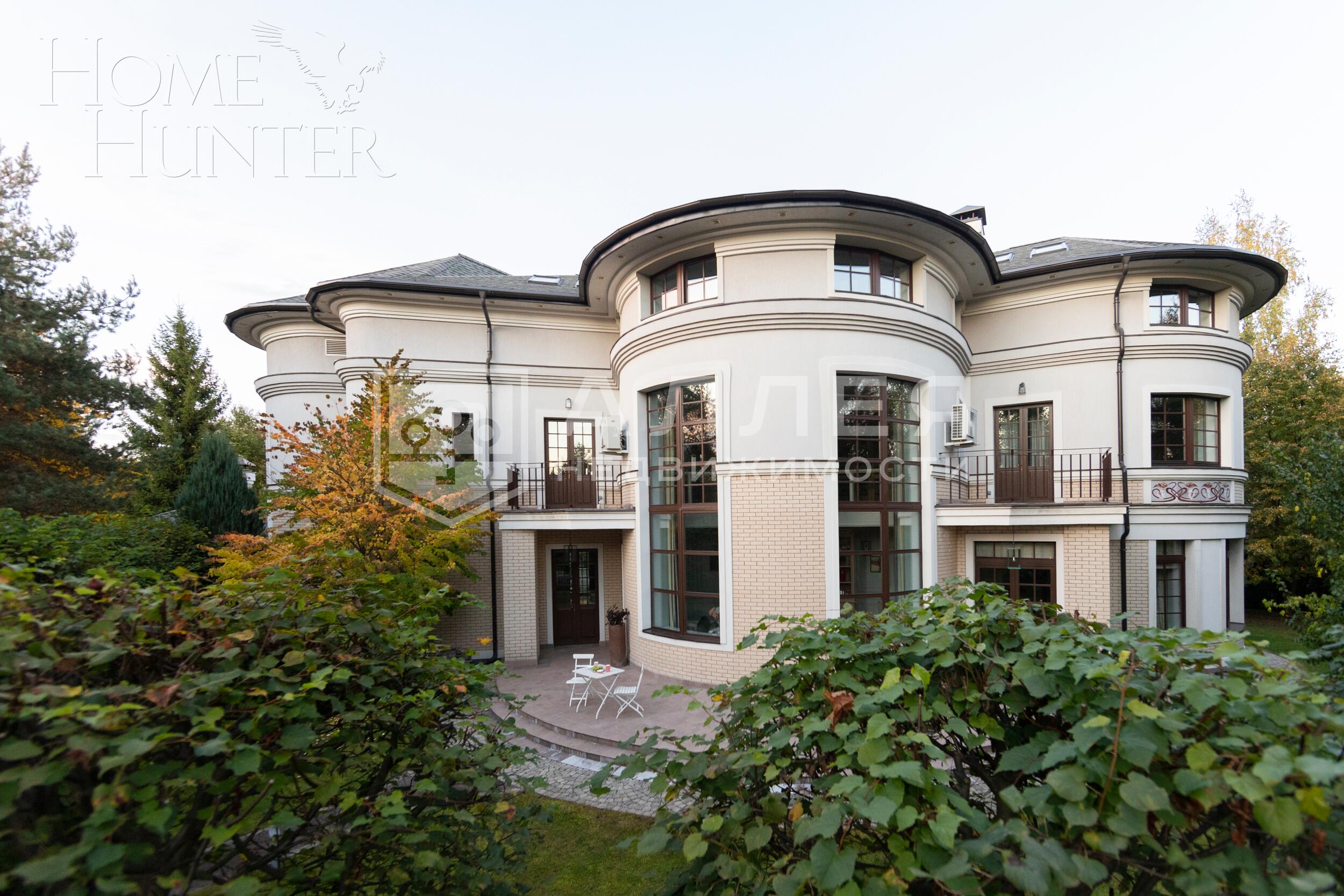 3-этажный коттедж 640 м² с отделкой
