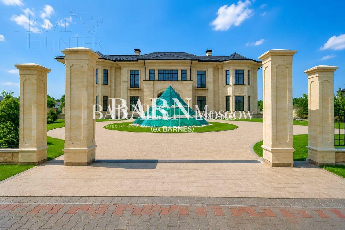2-этажный коттедж 3 600 м² без отделки