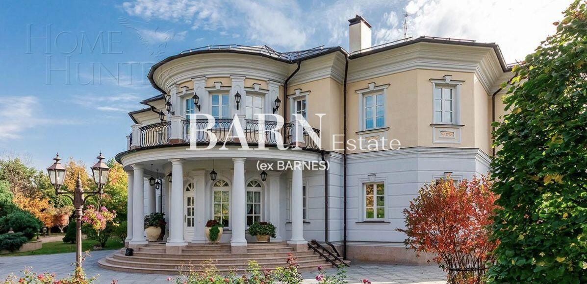 2-этажный коттедж 1 800 м² с отделкой