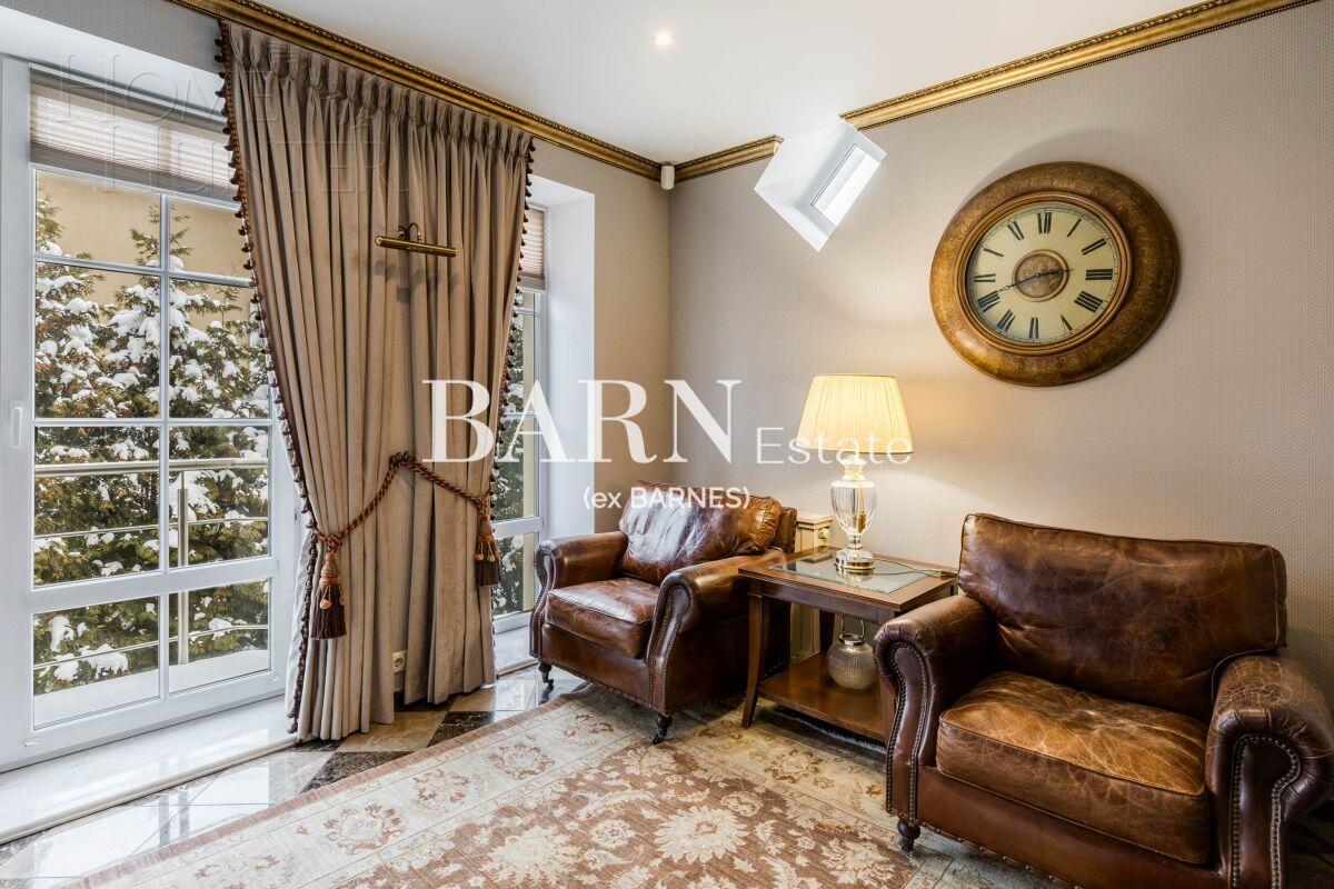 4-этажный коттедж 460 м² с отделкой