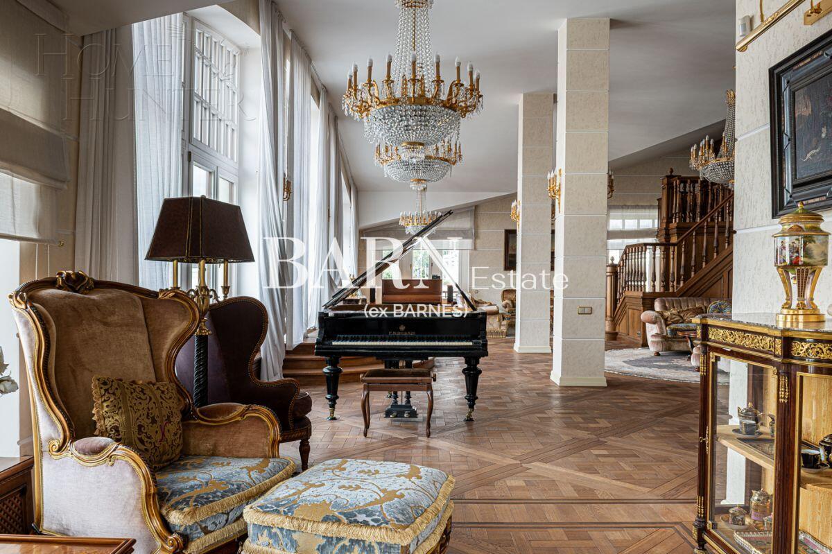 2-УРОВНЕВЫЙ ПЕНТХАУС С ОТДЕЛКОЙ 584 М² НА 5 ЭТАЖЕ