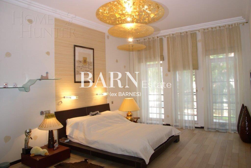 2-этажный коттедж 850 м² с отделкой