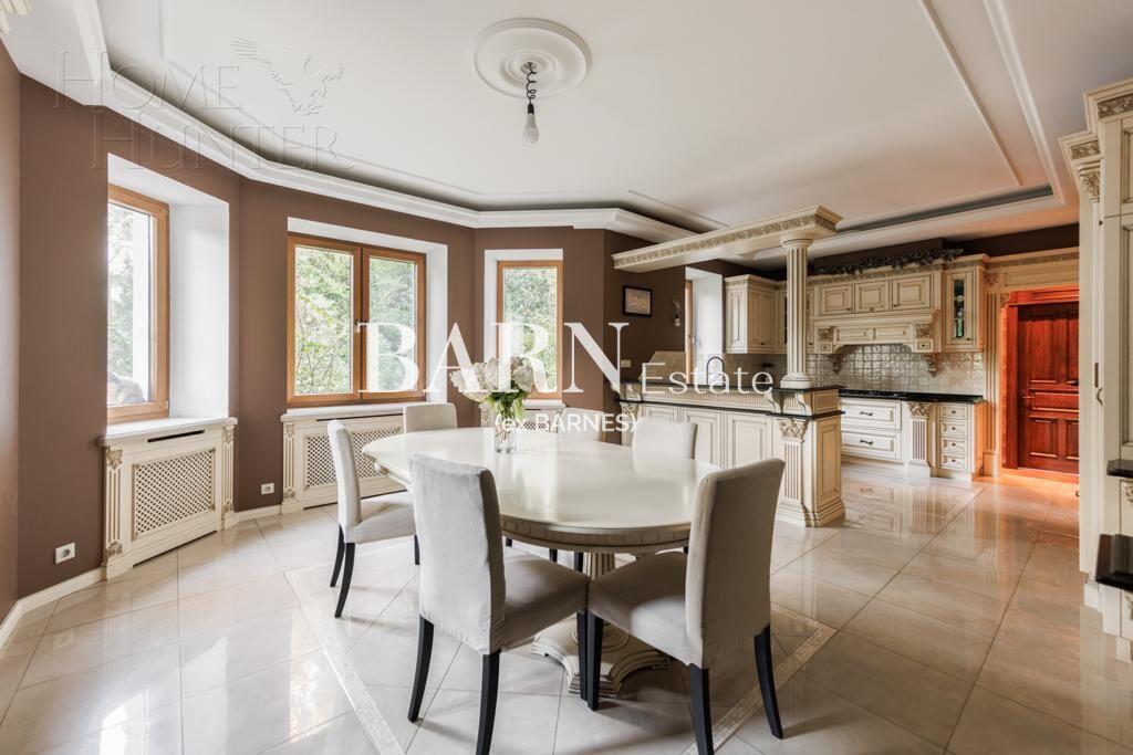 2-этажный коттедж 950 м² с отделкой