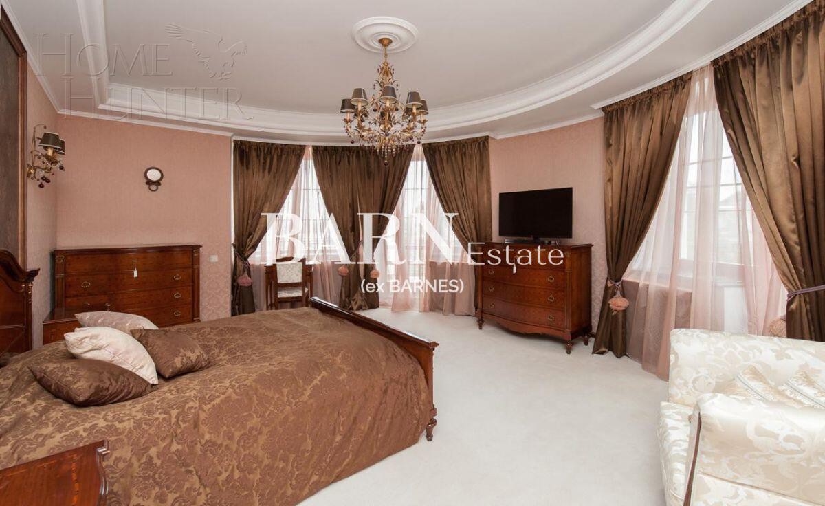 2-этажный коттедж 1 400 м² с отделкой