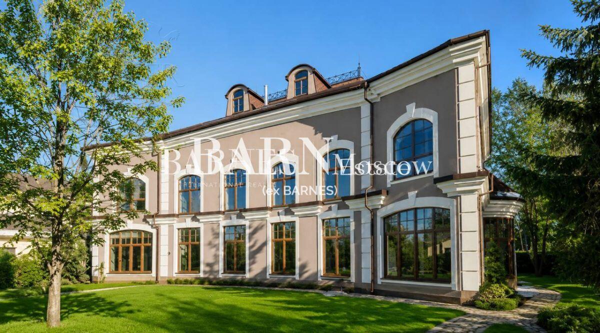 2-этажный коттедж 1 000 м² с отделкой