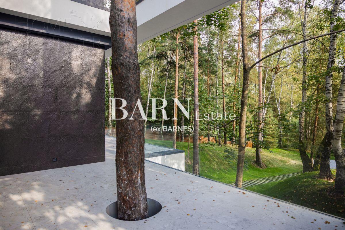 2-этажный коттедж 650 м² с отделкой