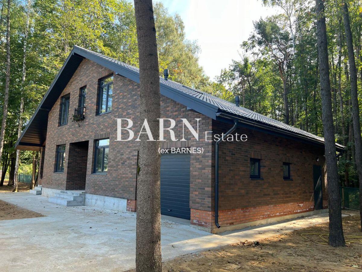 2-этажный коттедж 300 м² без отделки