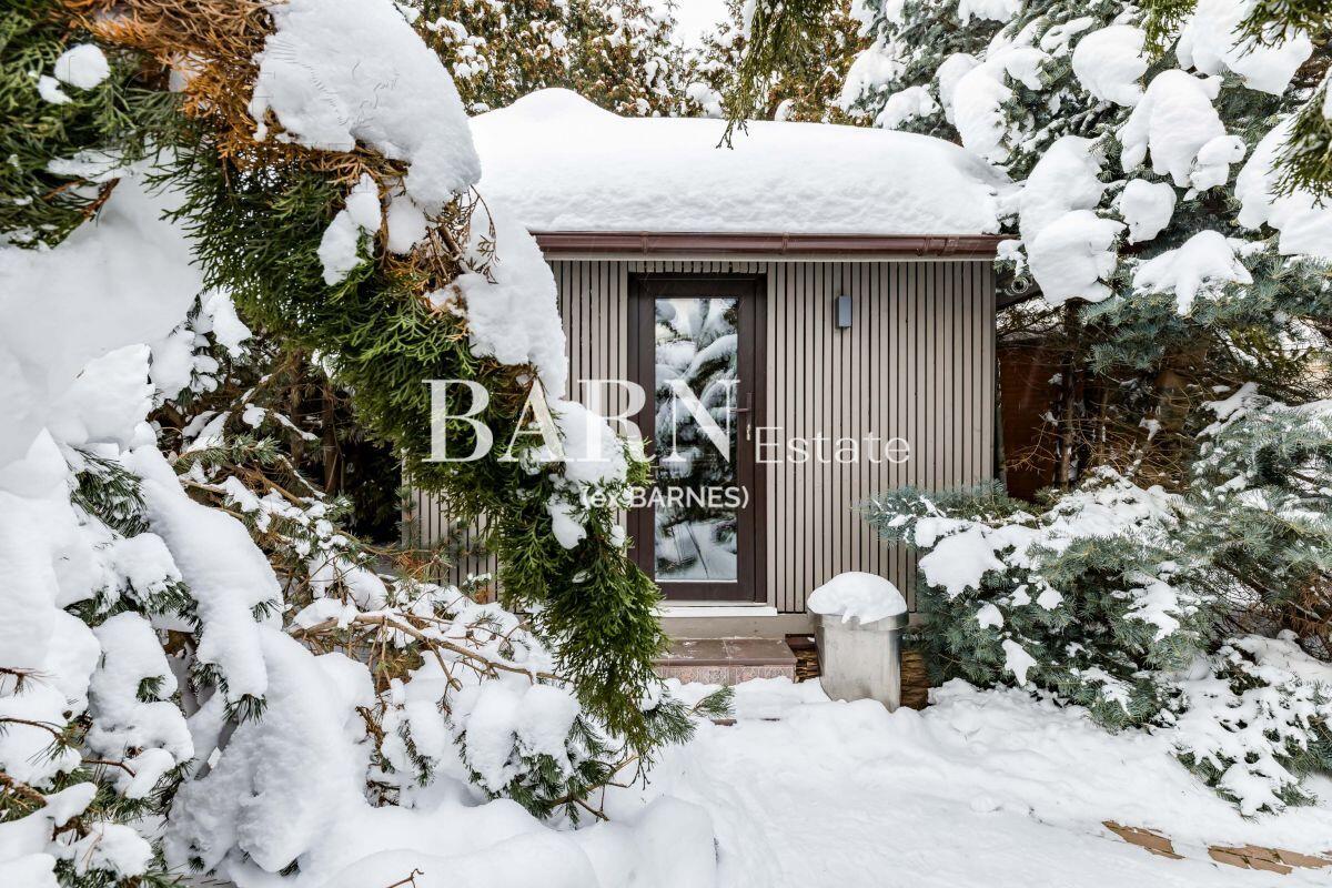 4-этажный коттедж 460 м² с отделкой
