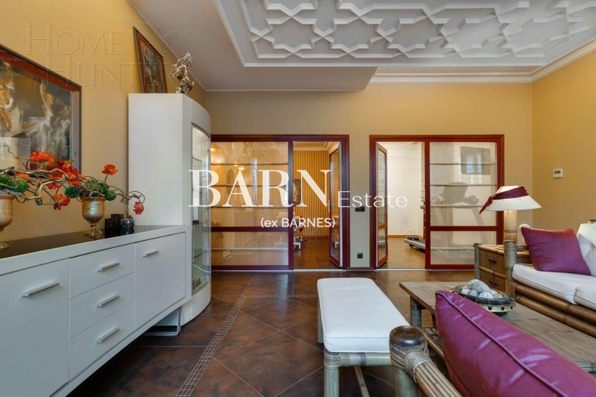 2-этажный коттедж 1 200 м² с отделкой