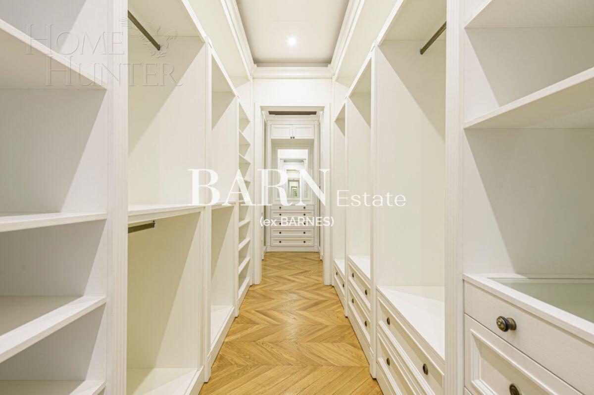 4-КОМН. КВАРТИРА С ОТДЕЛКОЙ 320 М² НА 2 ЭТАЖЕ