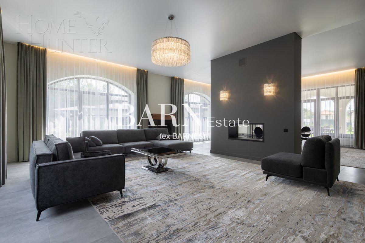 2-этажный коттедж 1 300 м² с отделкой