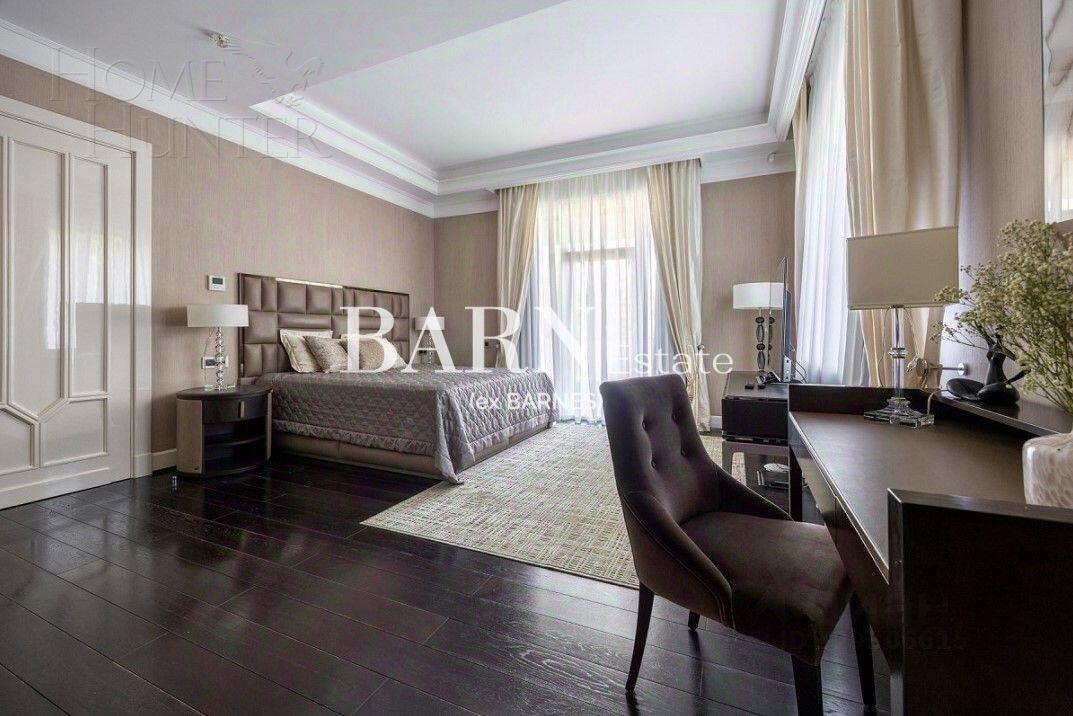 2-этажный коттедж 1 200 м² с отделкой