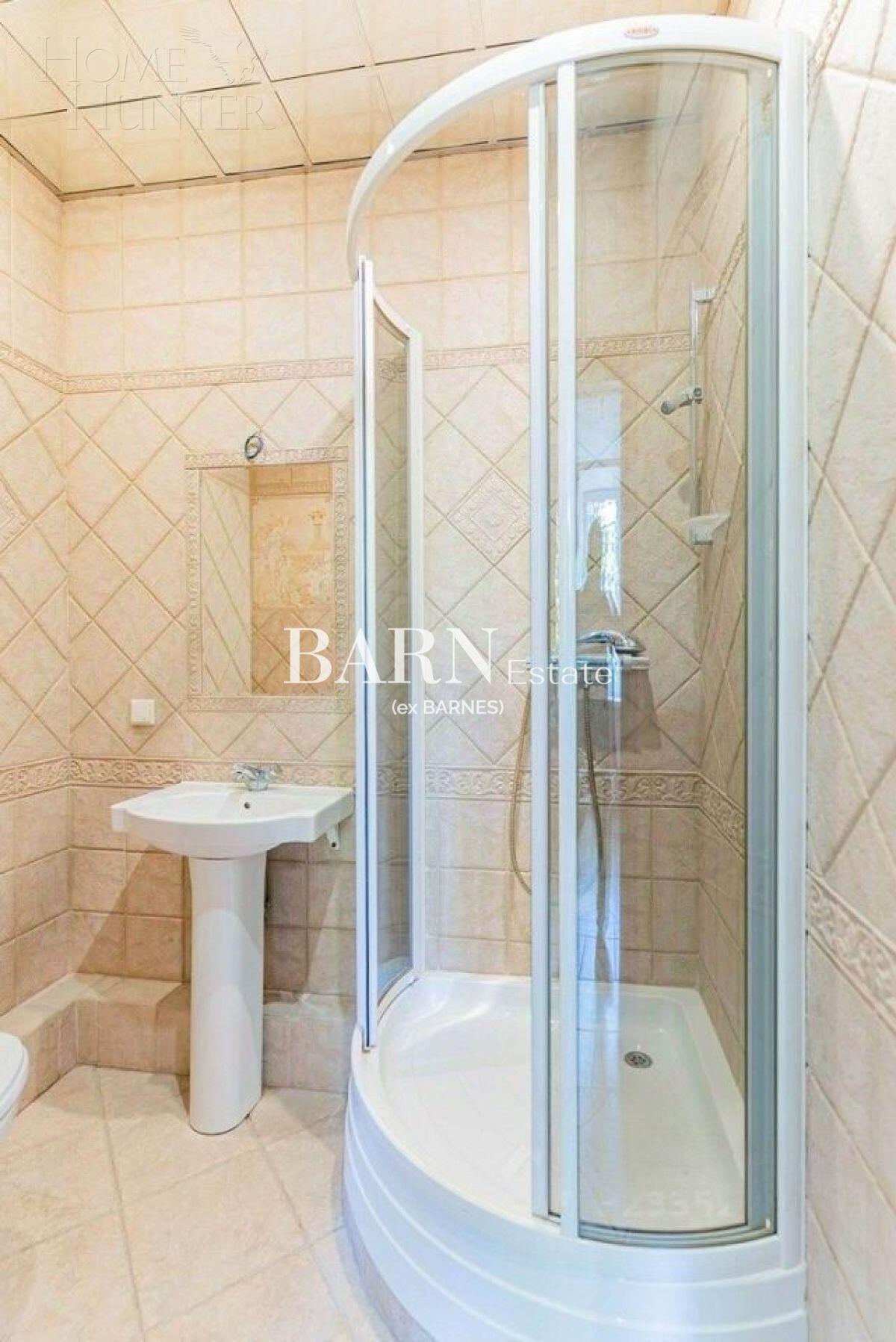 2-этажный коттедж 350 м² с отделкой