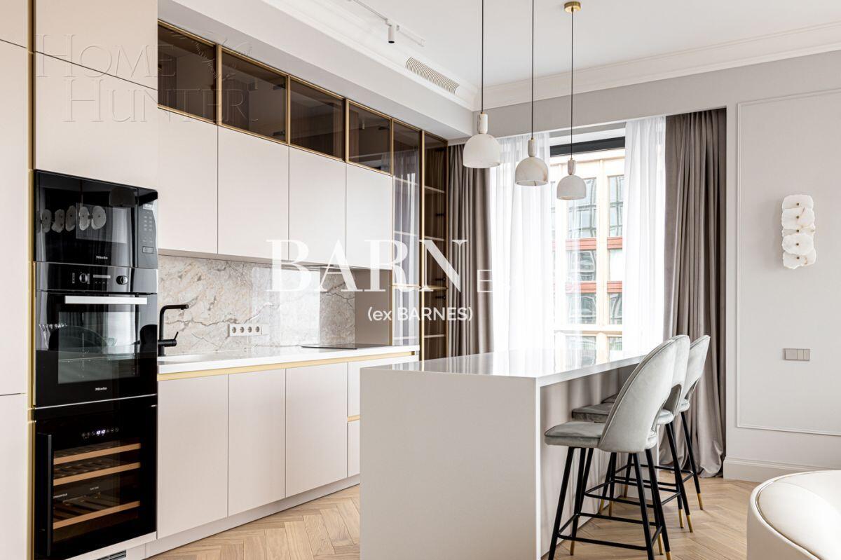 4-КОМН. КВАРТИРА С ОТДЕЛКОЙ 135 М² НА 35 ЭТАЖЕ