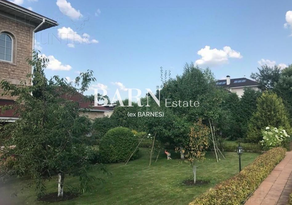 2-этажный коттедж 884.3 м² с отделкой