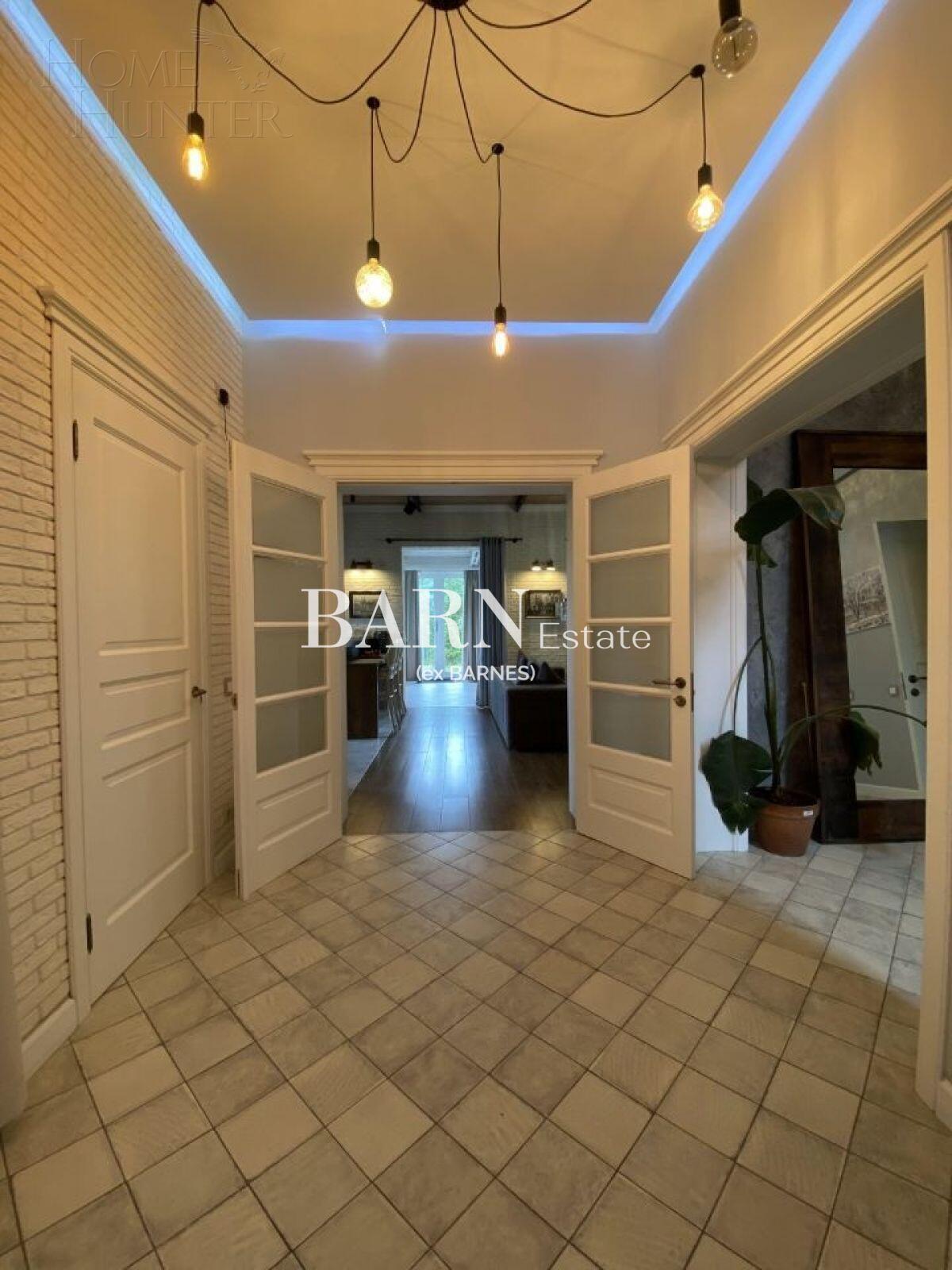 2-этажный коттедж 260 м² с отделкой