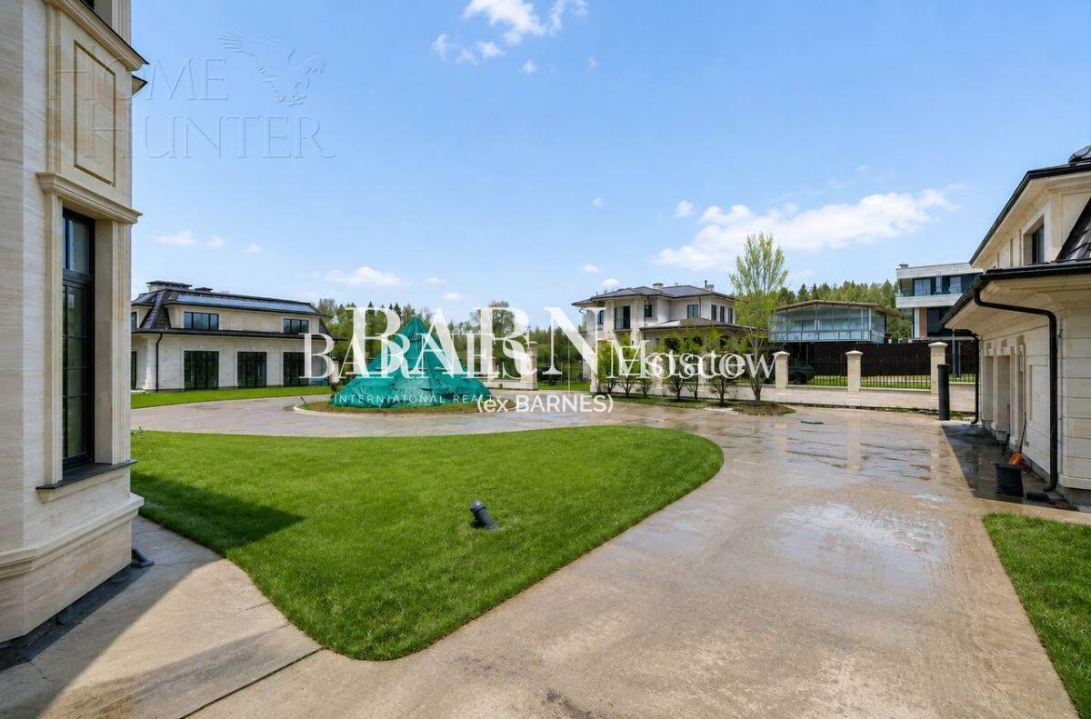 2-этажный коттедж 3 600 м² без отделки
