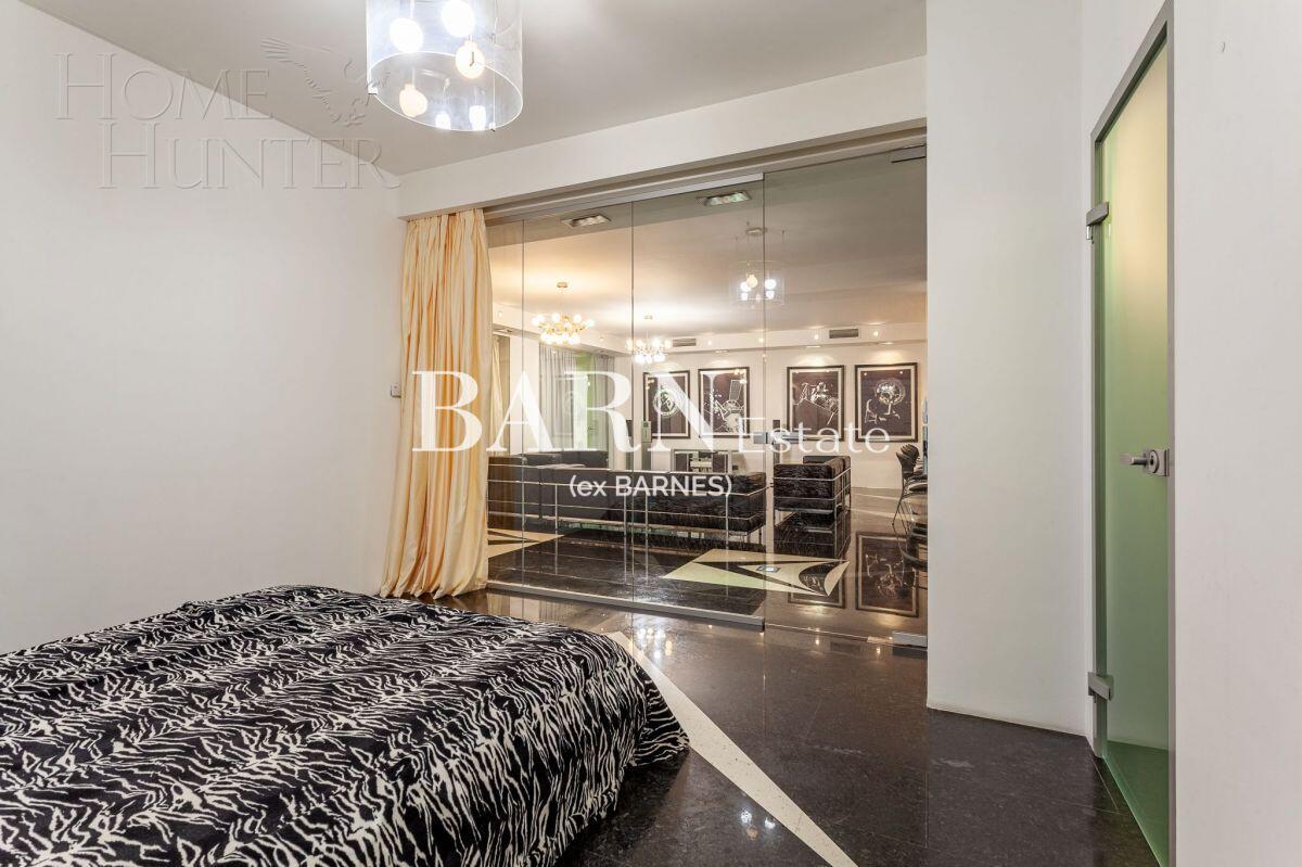 3-КОМН. КВАРТИРА С ОТДЕЛКОЙ 205 М² НА 10 ЭТАЖЕ