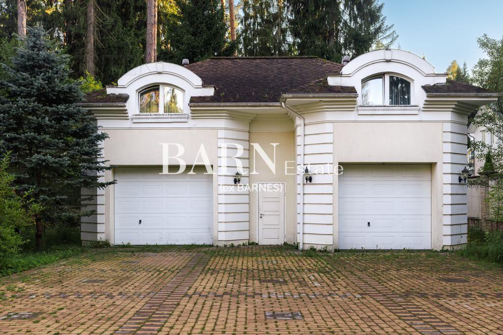 2-этажный коттедж 950 м² с отделкой