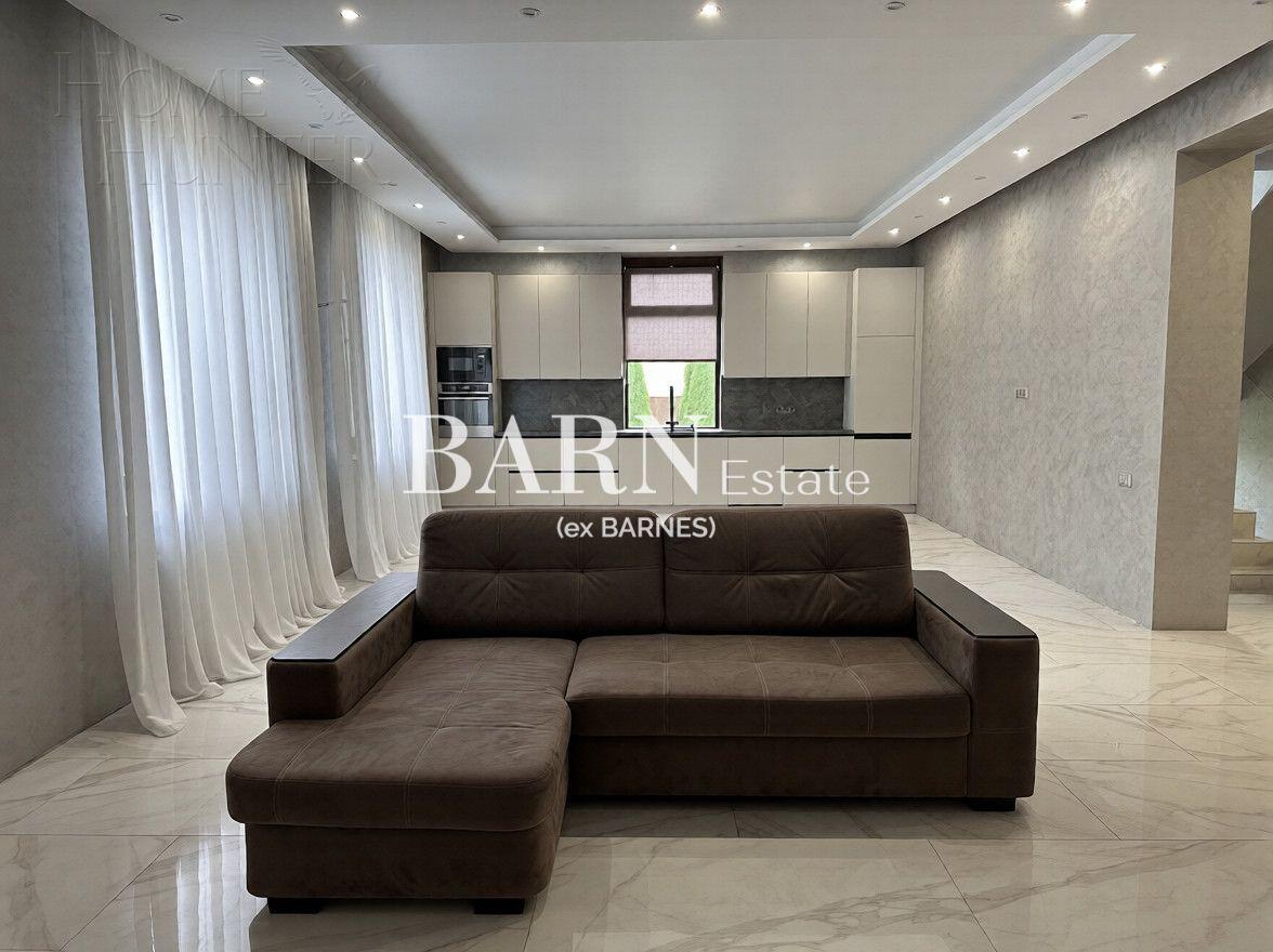 2-этажный коттедж 400 м² с отделкой