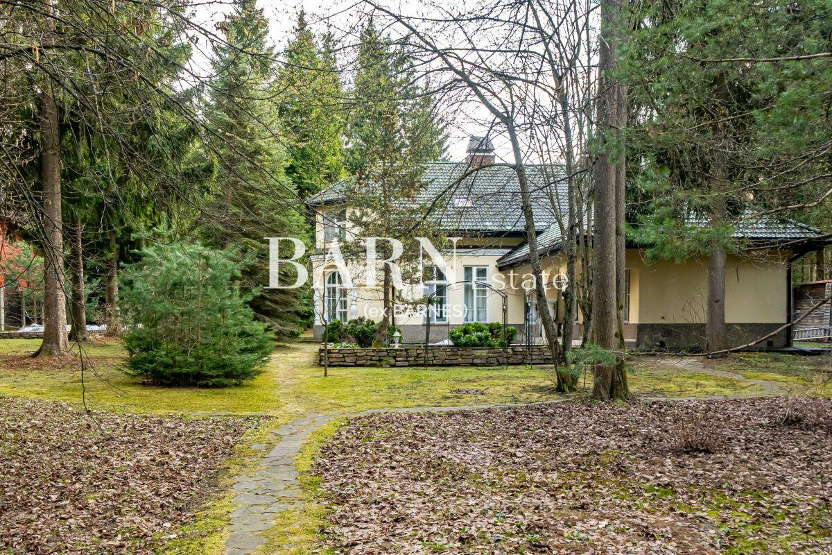 2-этажный коттедж 343.5 м² с отделкой