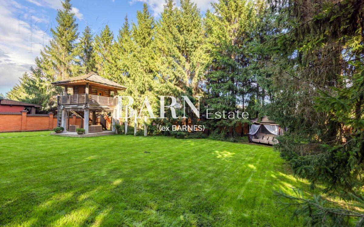 4-этажный коттедж 750 м² с отделкой