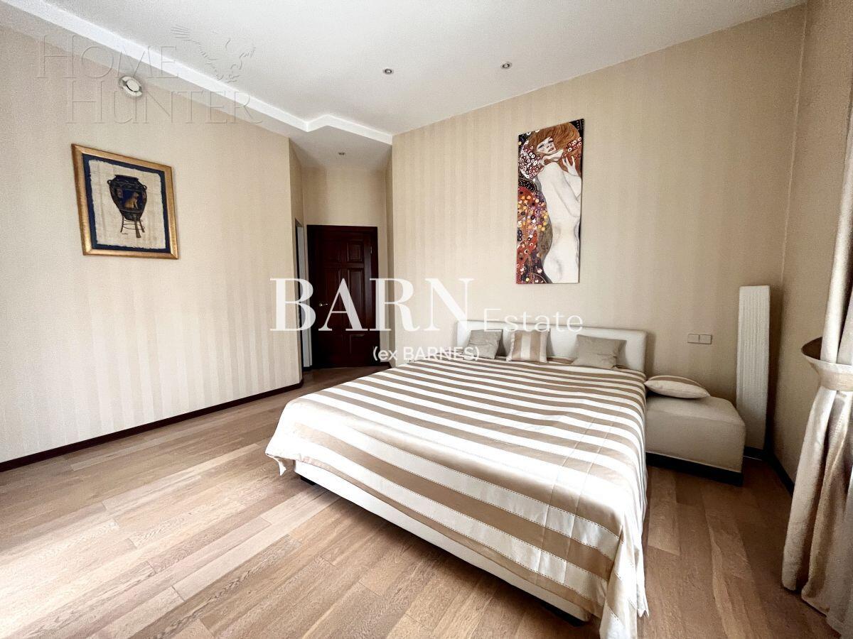 2-этажный коттедж 650 м² с отделкой