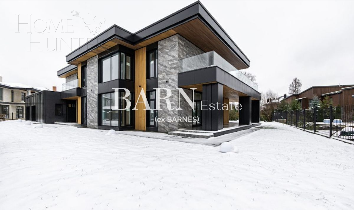 2-этажный коттедж 853.2 м² без отделки